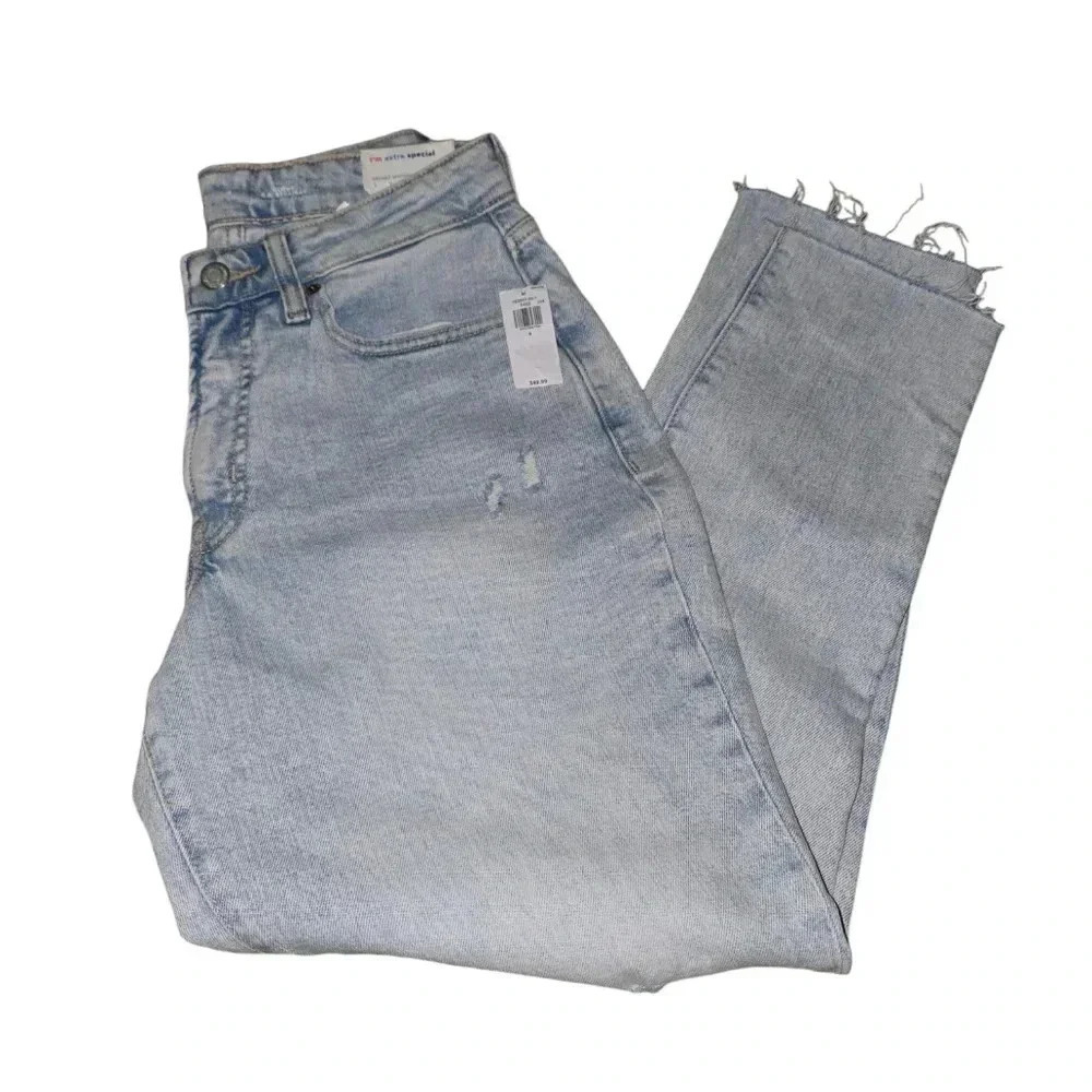 Womens Old Navy, size 4, Curvy O.G. Straight ankle jeans,  NEW WITH TAGS!